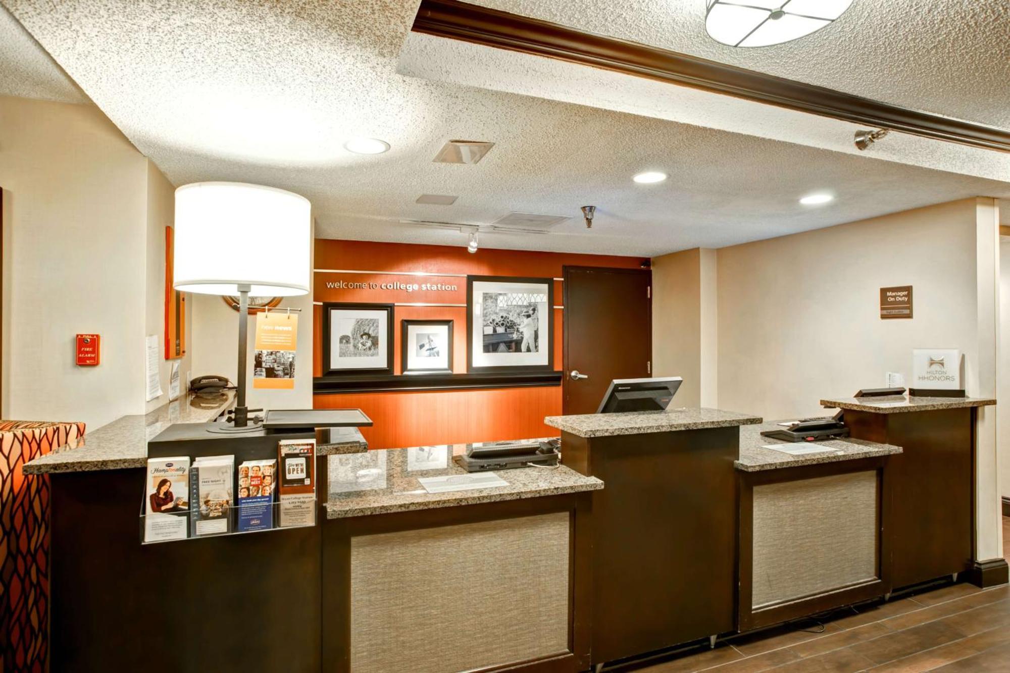 Hampton Inn College Station-Near Texas A&M University Exteriör bild